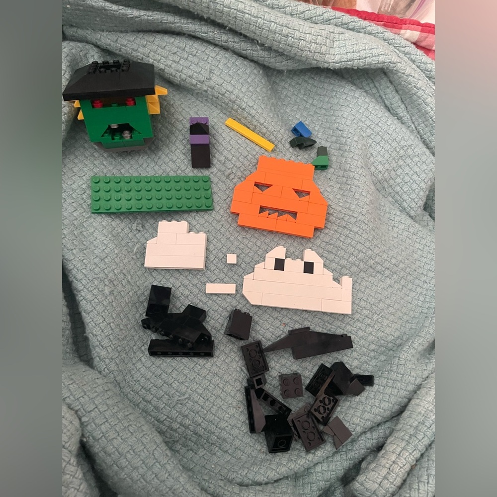 Lego Halloween Pieces - Witch, Ghost And Extra Pieces Without Directions